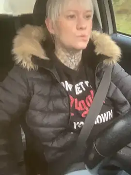 poussichienne online show from November 2025 09:42:02 AM