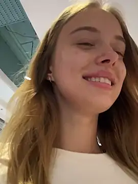 Snapshot of enjoy_my_beauty chatting on February 2025 07:38:01 AM enjoy my beauty online show from February 2025 07:38:01 AM