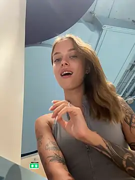 Snapshot of enjoy_my_beauty chatting on March 2025 07:24:01 AM enjoy my beauty online show from March 2025 07:24:01 AM