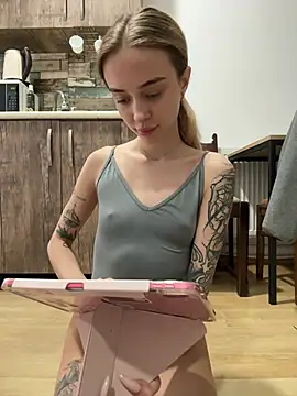 Snapshot of enjoy_my_beauty chatting on March 2026 09:58:02 AM enjoy my beauty online show from March 2026 09:58:02 AM