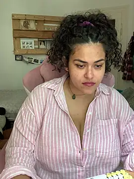 Curvydesifromgermany online show from July 2026 01:03:01 PM