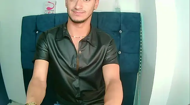 Snapshot of Kevin_Torres chatting on January 2025 09:25:02 PM Kevin Torres online show from January 2025 09:25:02 PM