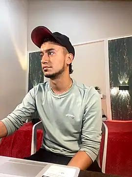 Snapshot of Kevin_Torres chatting on September 2025 10:09:01 PM Kevin Torres online show from September 2025 10:09:01 PM