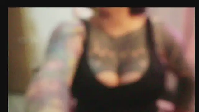 angelacianuro  online show from November 2025 11:37:02 PM