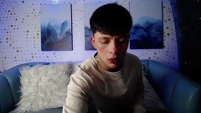 Snapshot of Steev_Novoa chatting on December 2024 04:32:02 AM Steev Novoa online show from December 2024 04:32:02 AM