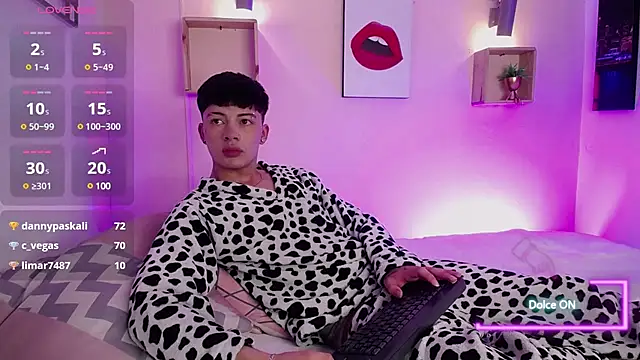 Snapshot of Steev_Novoa chatting on February 2025 08:17:01 AM Steev Novoa online show from February 2025 08:17:01 AM