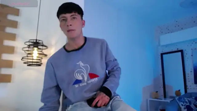 Snapshot of Steev_Novoa chatting on March 2025 04:49:01 AM Steev Novoa online show from March 2025 04:49:01 AM