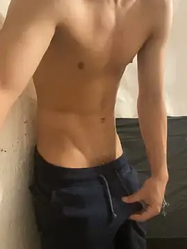 Snapshot of Mrtzz_ chatting on February 2025 07:10:01 AM Mrtzz online show from February 2025 07:10:01 AM