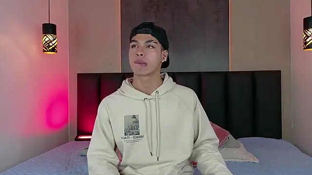 Ken-boy  online show from February 2025 03:01:02 AM