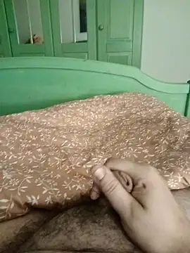 Snapshot of BennoSingle chatting on September 2025 05:56:01 PM BennoSingle online show from September 2025 05:56:01 PM