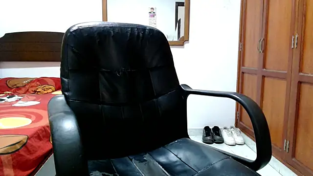 Snapshot of Dei_v_48 chatting on February 2026 09:57:02 PM Dei v 48 online show from February 2026 09:57:02 PM