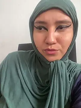 Snapshot of hannahayat chatting on January 2026 02:43:02 PM hannahayat online show from January 2026 02:43:02 PM