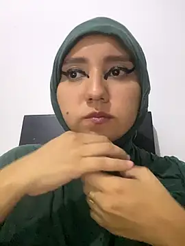 Snapshot of hannahayat chatting on January 2026 10:56:02 PM hannahayat online show from January 2026 10:56:02 PM