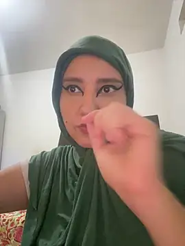 Snapshot of hannahayat chatting on January 2026 07:51:02 PM hannahayat online show from January 2026 07:51:02 PM