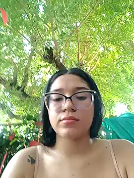 -VICKKY online show from February 2025 08:36:01 PM