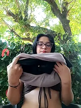 -VICKKY online show from March 2025 07:31:02 PM