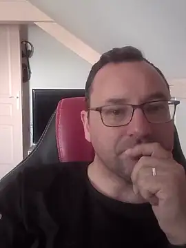 Snapshot of Fantaxx86 chatting on May 2026 01:16:02 PM Fantaxx86 online show from May 2026 01:16:02 PM