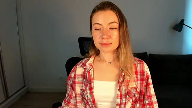 Mia Tasty online show from March 2026 07:26:02 AM