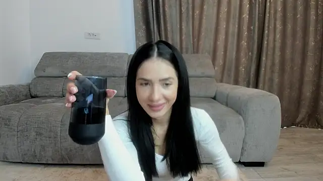 Emmapmg online show from October 2025 10:34:02 AM