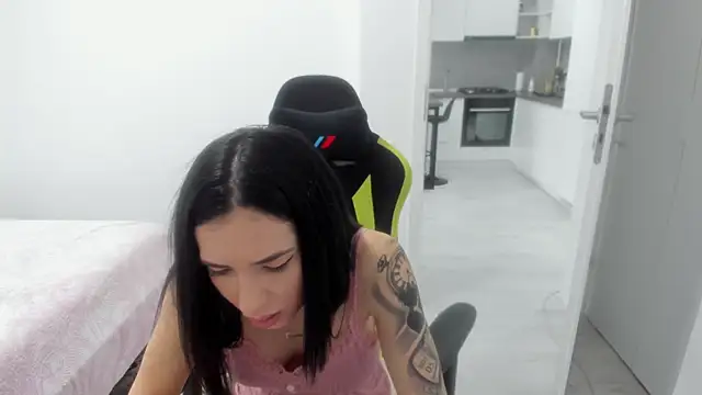 Emmapmg online show from March 2026 09:43:01 AM