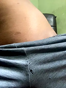 hottbooyy online show from December 2025 08:23:01 AM