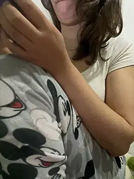 Snapshot of farah-36 chatting on December 2024 03:07:02 AM farah-36 online show from December 2024 03:07:02 AM