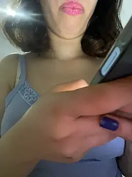 Snapshot of farah-36 chatting on January 2025 06:48:01 PM farah-36 online show from January 2025 06:48:01 PM