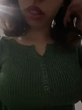 Snapshot of farah-36 chatting on February 2025 01:23:01 AM farah-36 online show from February 2025 01:23:01 AM