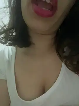 Snapshot of farah-36 chatting on February 2025 03:34:02 AM farah-36 online show from February 2025 03:34:02 AM