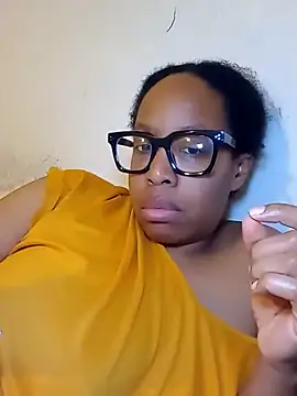 madamsensuale online show from February 2025 03:00:02 AM