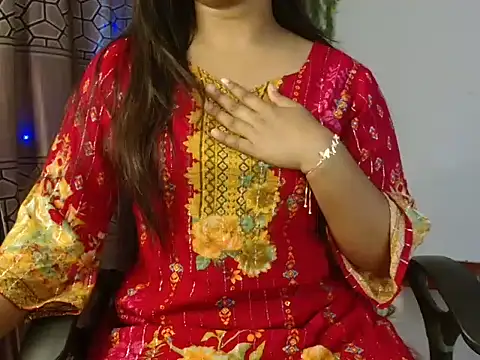 Snapshot of Unlucky-flowers chatting on February 2025 04:44:02 AM Unlucky-flowers online show from February 2025 04:44:02 AM