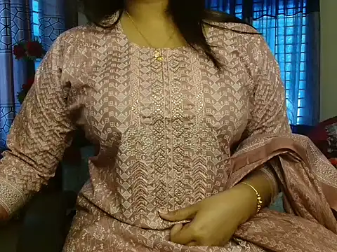 Snapshot of Unlucky-flowers chatting on November 2025 06:47:02 AM Unlucky-flowers online show from November 2025 06:47:02 AM