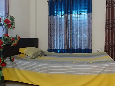 Snapshot of Unlucky-flowers chatting on February 2026 05:38:01 AM Unlucky-flowers online show from February 2026 05:38:01 AM