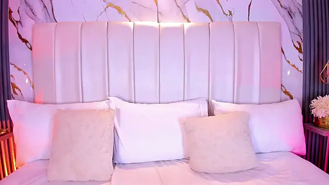 LiaTink online show from April 2026 11:37:01 AM