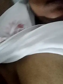 Snapshot of smile_pretty chatting on January 2025 06:45:02 PM smile pretty online show from January 2025 06:45:02 PM