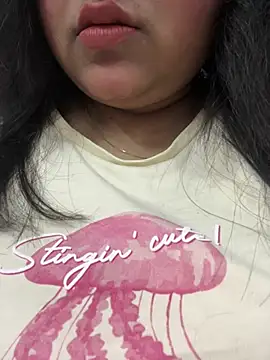 Snapshot of smile_pretty chatting on February 2026 05:50:02 PM smile pretty online show from February 2026 05:50:02 PM