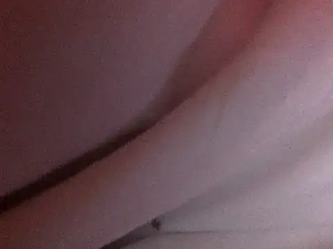 Snapshot of loveofbea chatting on December 2024 10:17:02 AM loveofbea online show from December 2024 10:17:02 AM