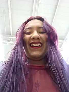 Snapshot of Blushing_Katy chatting on December 2024 11:58:01 PM Blushing Katy online show from December 2024 11:58:01 PM