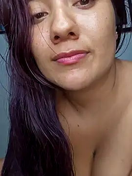 Snapshot of Blushing_Katy chatting on February 2025 01:34:01 AM Blushing Katy online show from February 2025 01:34:01 AM