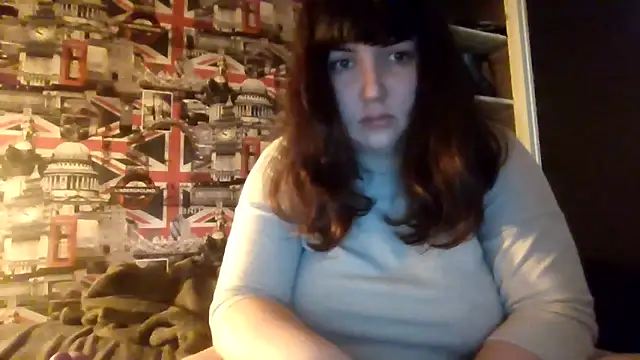 Snapshot of Lynylou chatting on September 2025 09:44:01 AM Lynylou online show from September 2025 09:44:01 AM