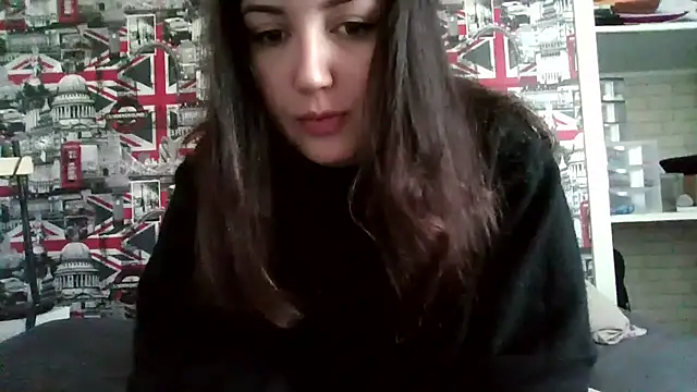 Snapshot of Lynylou chatting on October 2025 03:00:01 PM Lynylou online show from October 2025 03:00:01 PM