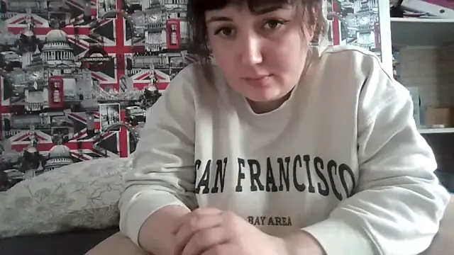 Snapshot of Lynylou chatting on November 2025 11:56:02 AM Lynylou online show from November 2025 11:56:02 AM