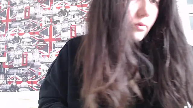 Lynylou online show from March 2026 09:25:03 AM