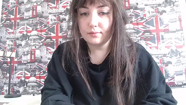 Lynylou online show from April 2026 11:37:02 AM