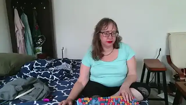 LilyLuscious online show from September 2025 06:08:01 PM