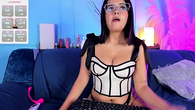 Elizabeth VonSweet online show from September 2025 04:11:02 AM