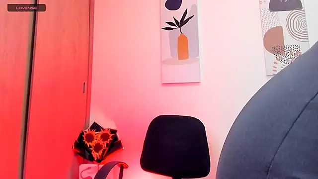 Snapshot of SeleneClark chatting on February 2025 06:24:02 PM SeleneClark online show from February 2025 06:24:02 PM