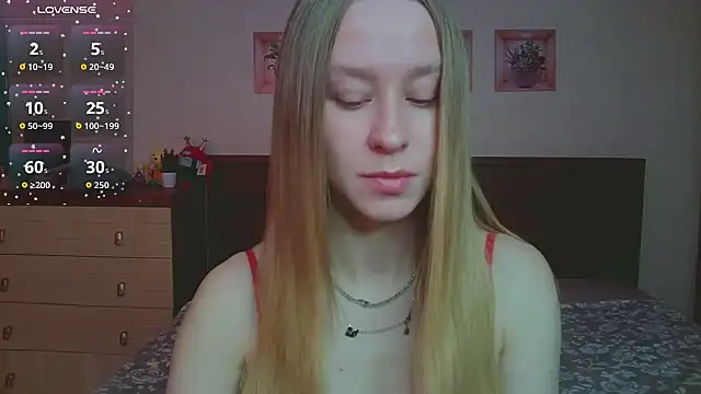 Snapshot of Lily__Devil chatting on February 2026 06:41:02 AM Lily Devil online show from February 2026 06:41:02 AM