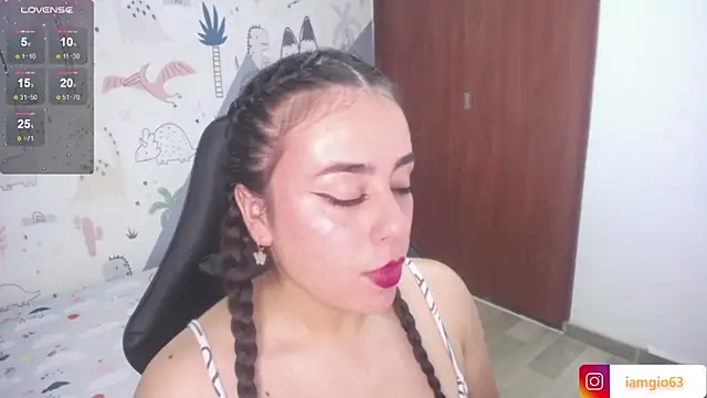 Georgina 1t online show from February 2025 11:53:01 AM