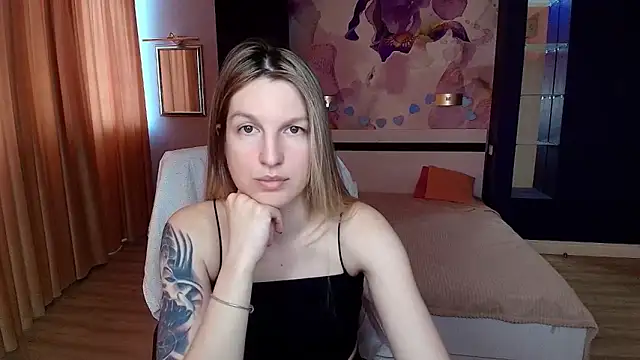 EmilyWalkeri online show from May 2026 06:21:01 AM